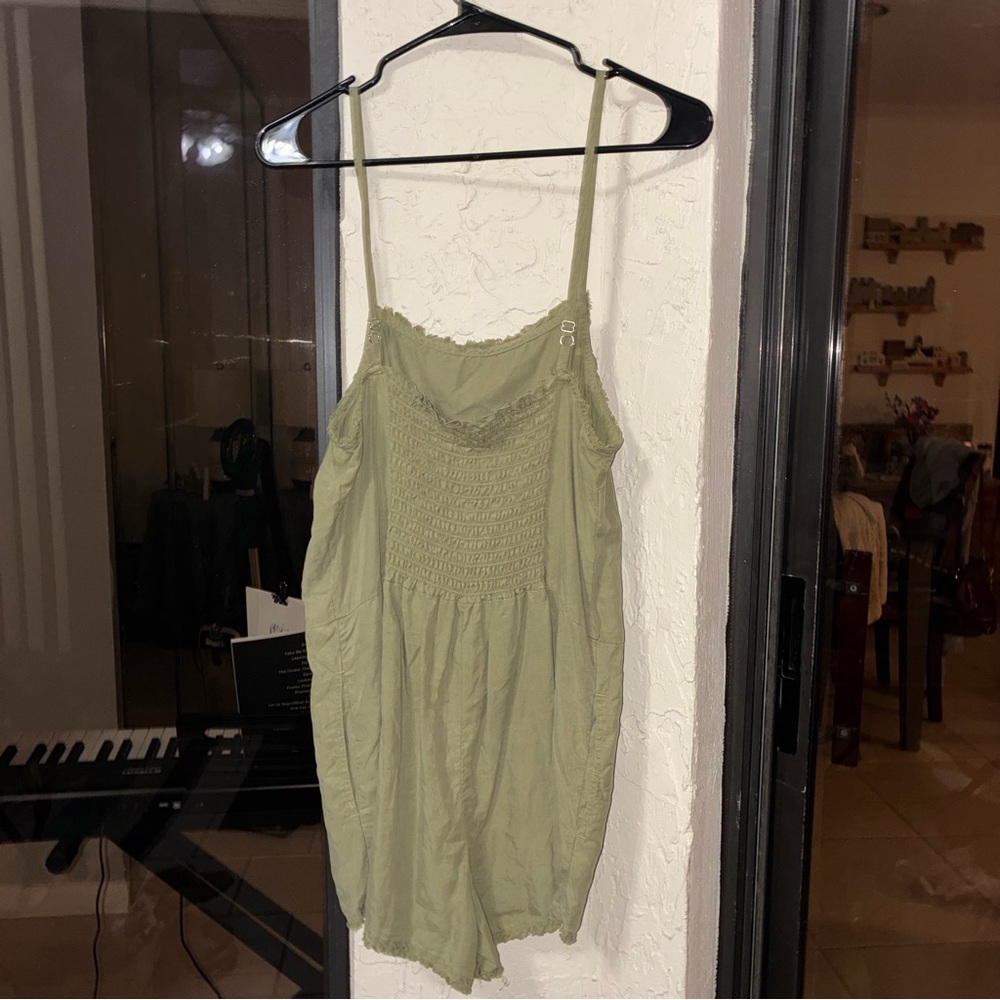 Bella Dahl Olive Romper Cami with Lace Trim - Picture 4 of 4